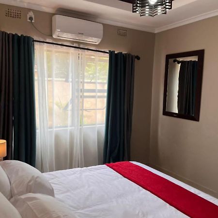 Lukundo Place Lusaka Extérieur photo