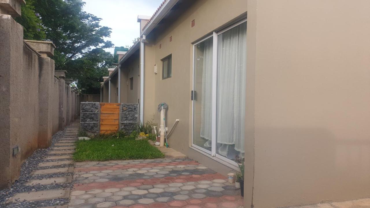 Lukundo Place Lusaka Extérieur photo